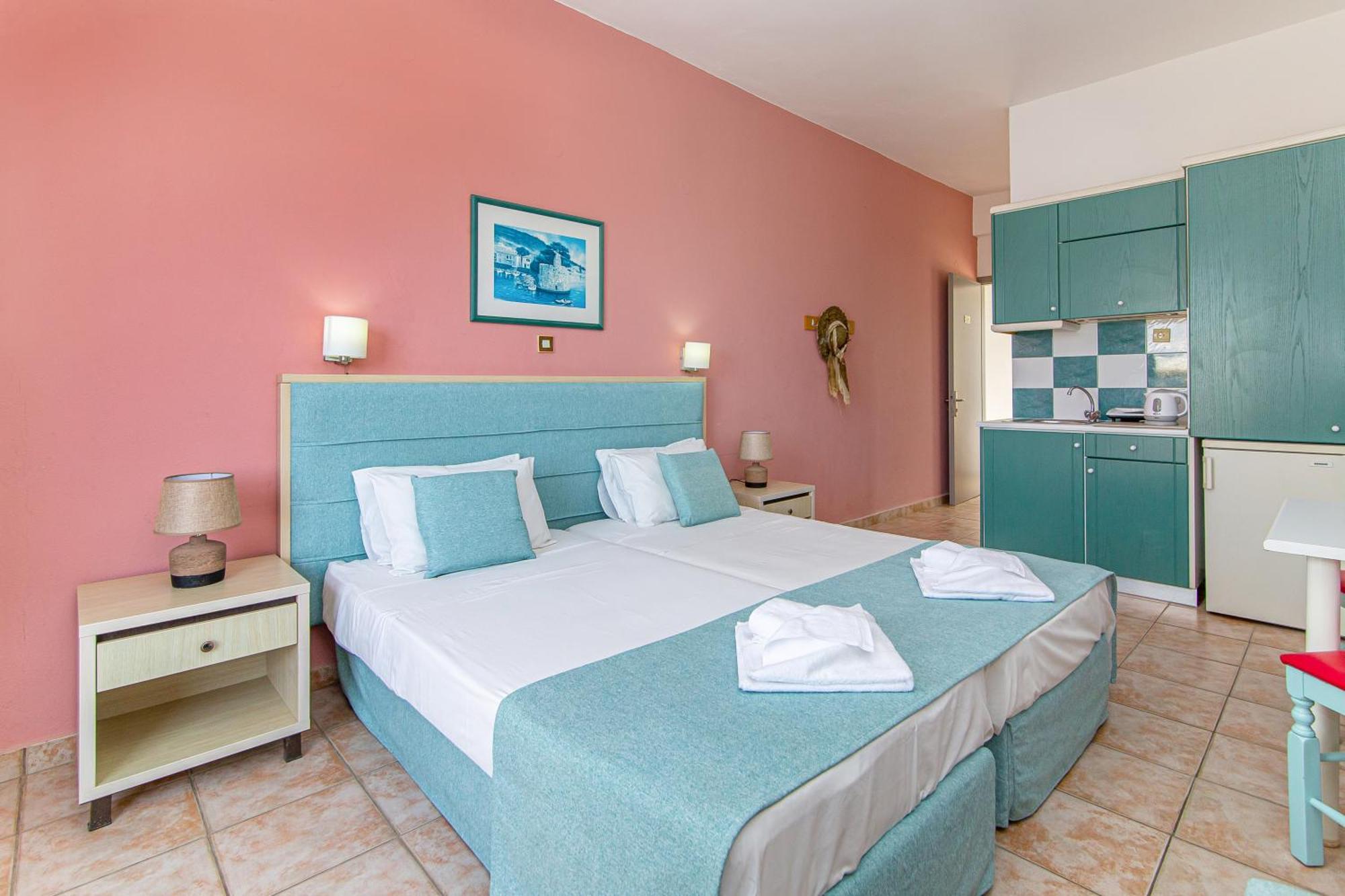 Theoni Apartments Малія Екстер'єр фото
